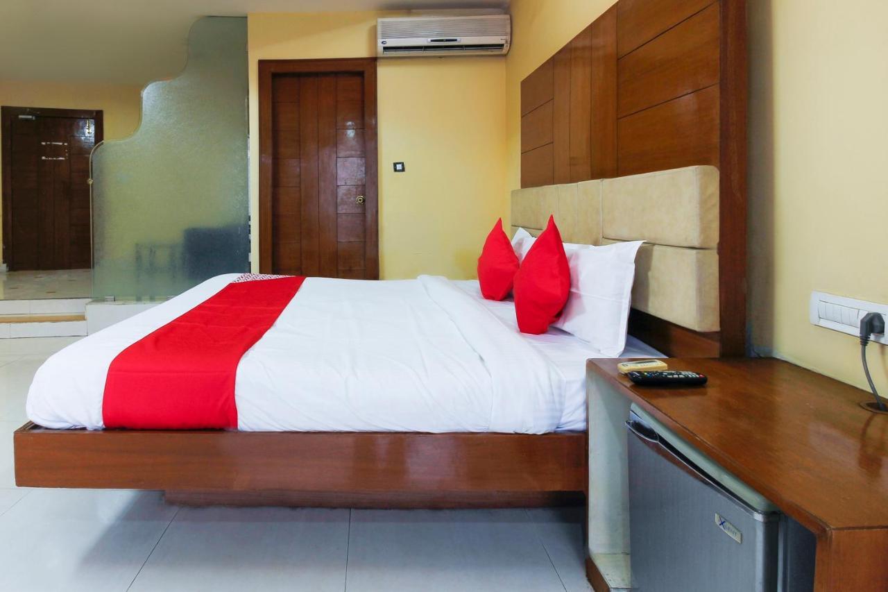 Oyo Hotel Metro International Near Lb Stadium Hyderabad Exterior foto